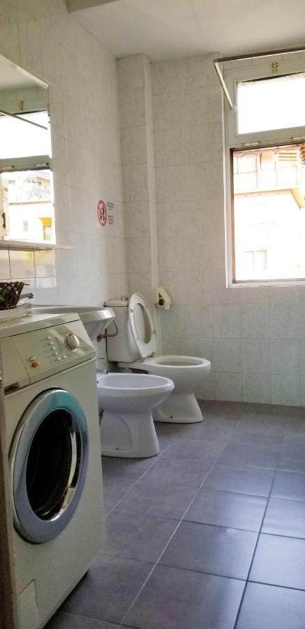 Spacious And Cozy Apartment - Ajia Apartment Tirana Esterno foto