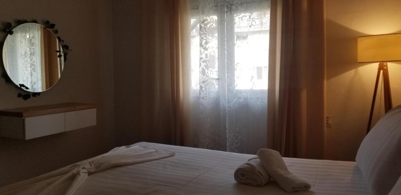 Spacious And Cozy Apartment - Ajia Apartment Tirana Esterno foto